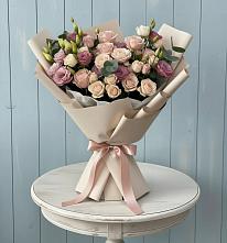 Букет цветов из:  Розы и Лизиантусы #REPLACE_PRED# Заолешенке