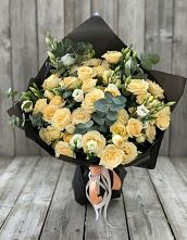 Букет цветов из:  Розы и Лизиантусы #REPLACE_PRED# Заолешенке