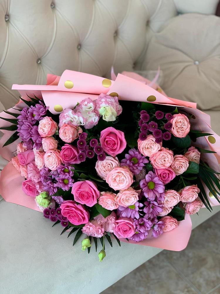 Букет цветов из: Хризантемы, Розы и Лизиантусы в Заолешенке