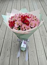 Букет цветов из:  Альстромерии в Заолешенке