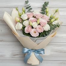 Букет цветов из:  Лизиантусы в Заолешенке
