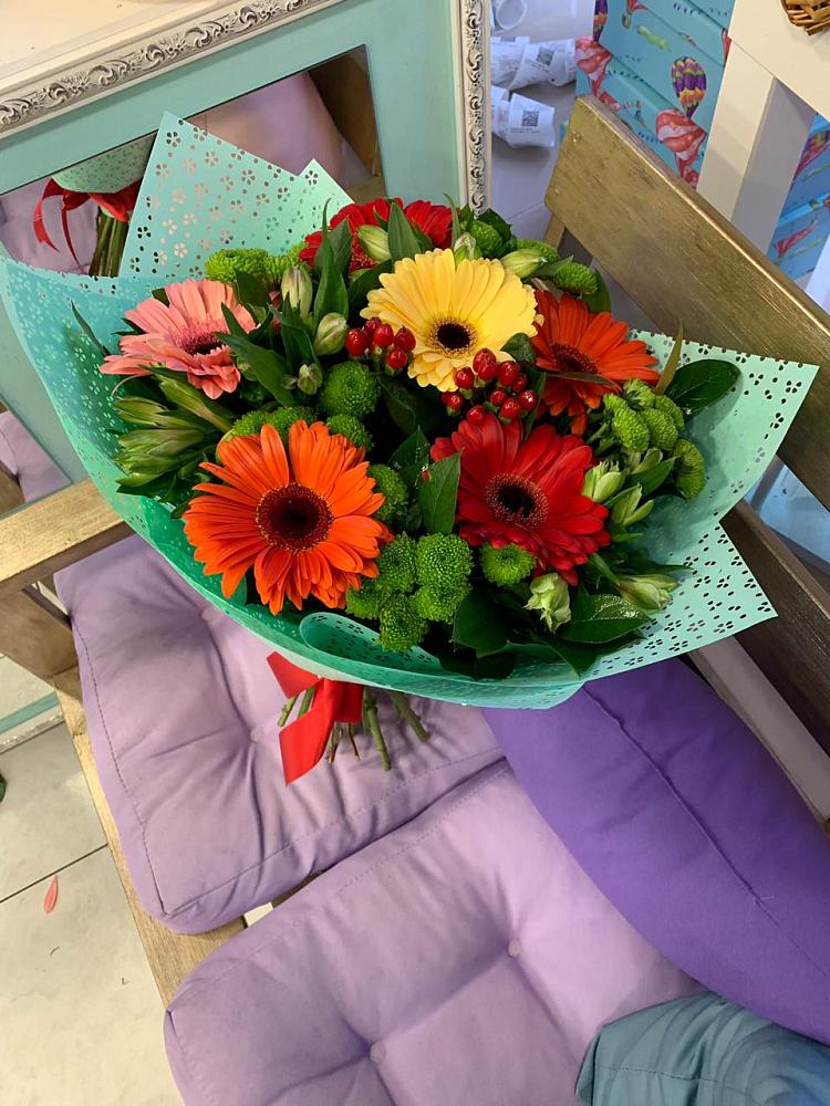 Букет цветов из: Герберы, Хризантемы и Альстромерии в Заолешенке