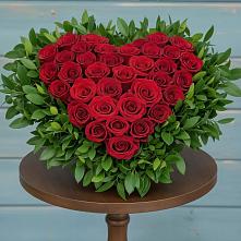 Цветочная композиция из Розы в виде сердца #REPLACE_PRED# Заолешенке