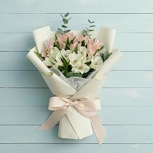 Букет цветов из:  Альстромерии в Заолешенке