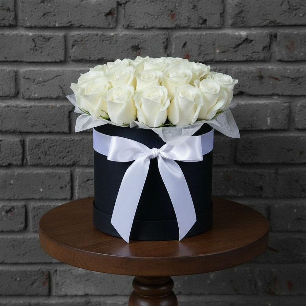 Цветочная композиция из Розы в шляпной коробке в Заолешенке