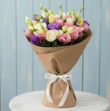 Букет цветов из:  Лизиантусы в Заолешенке