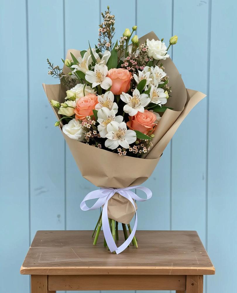 Букет цветов из: Альстромерии, Лизиантусы, Розы и Хризантемы в Заолешенке