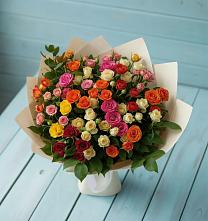 Букет Микс из разноцветных кустовых роз в Заолешенке