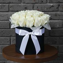 Цветочная композиция из Розы в шляпной коробке в Заолешенке